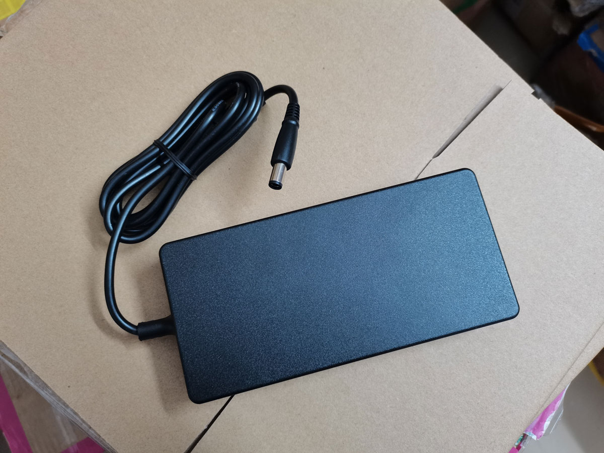 NEW Genuine Slim FSP 19.5V 11. - Pc Gaming Uk recension och pris