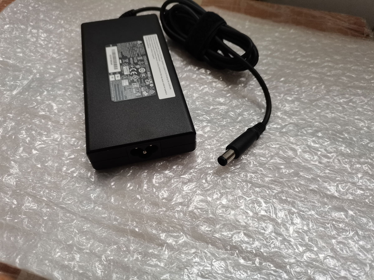 NEW Slim OEM Delta 19.5V 9.23A - Pc Gaming Uk recension och pris