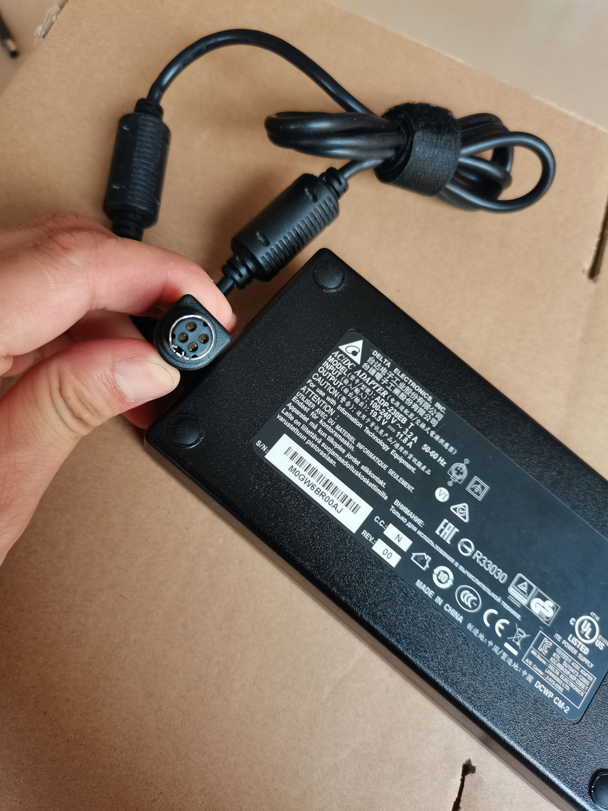 OEM Delta 230W 19.5V 11.8A ADP - Pc Gaming Uk recension och pris